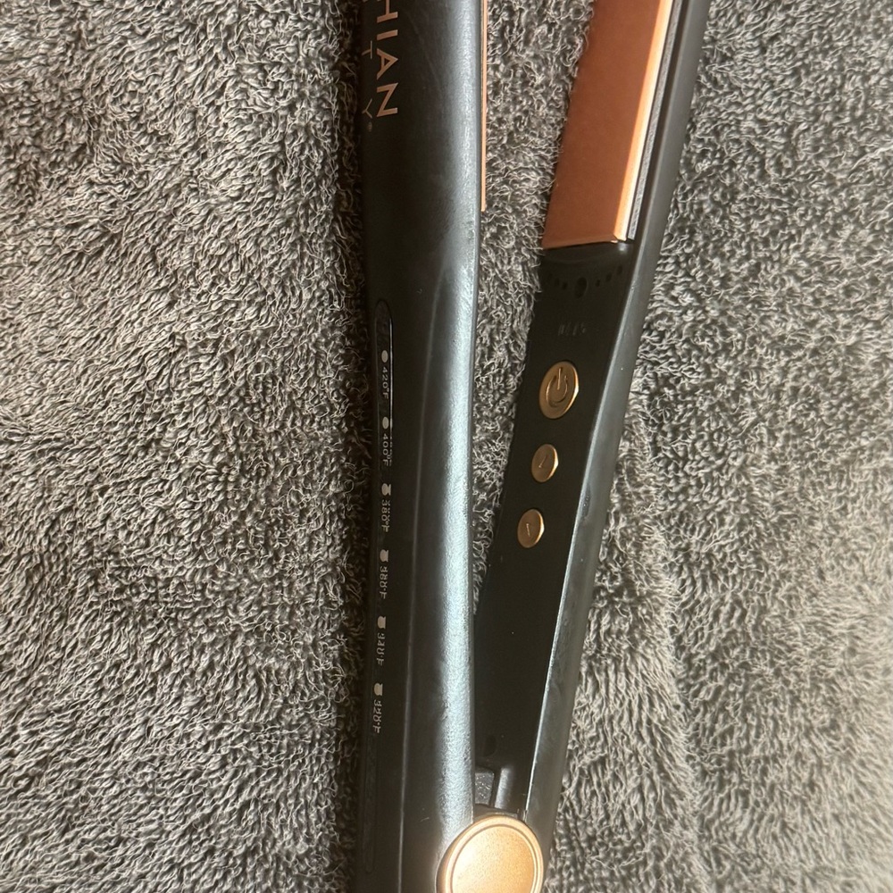 Kardashian Black Hair Straightener